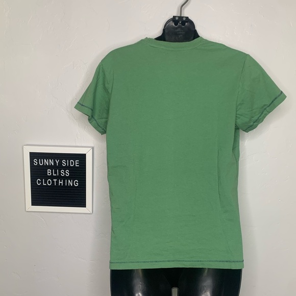Kenny Chesney Women’s Green 2008 Poets and Pirates Concert Tee Size Extra Large - Picture 3 of 5